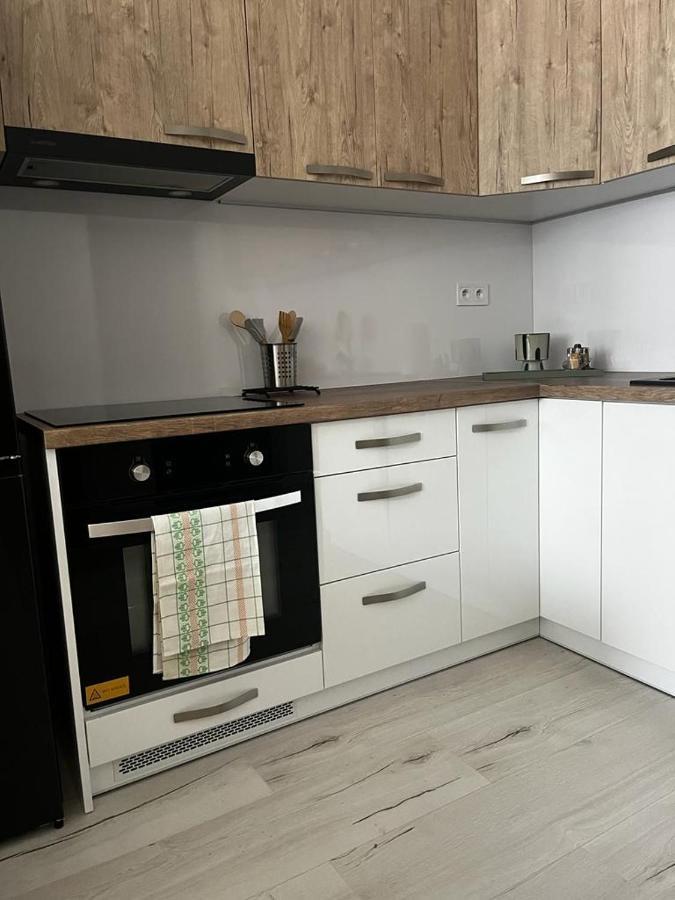 Apartman Lucky 波切尼斯 外观 照片