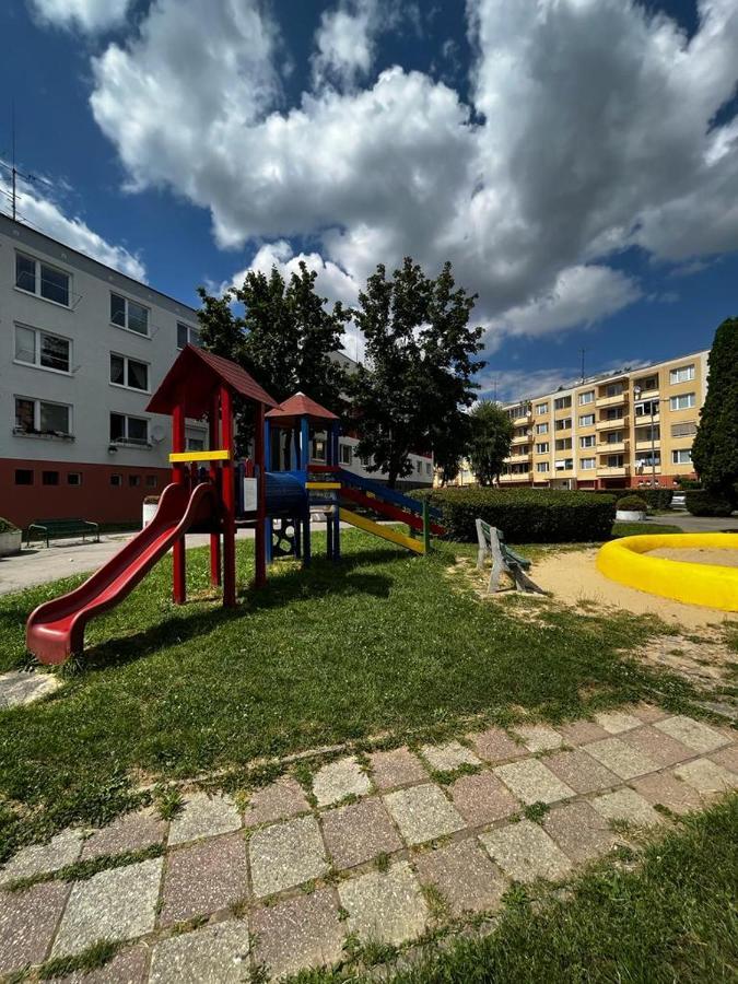 Apartman Lucky 波切尼斯 外观 照片