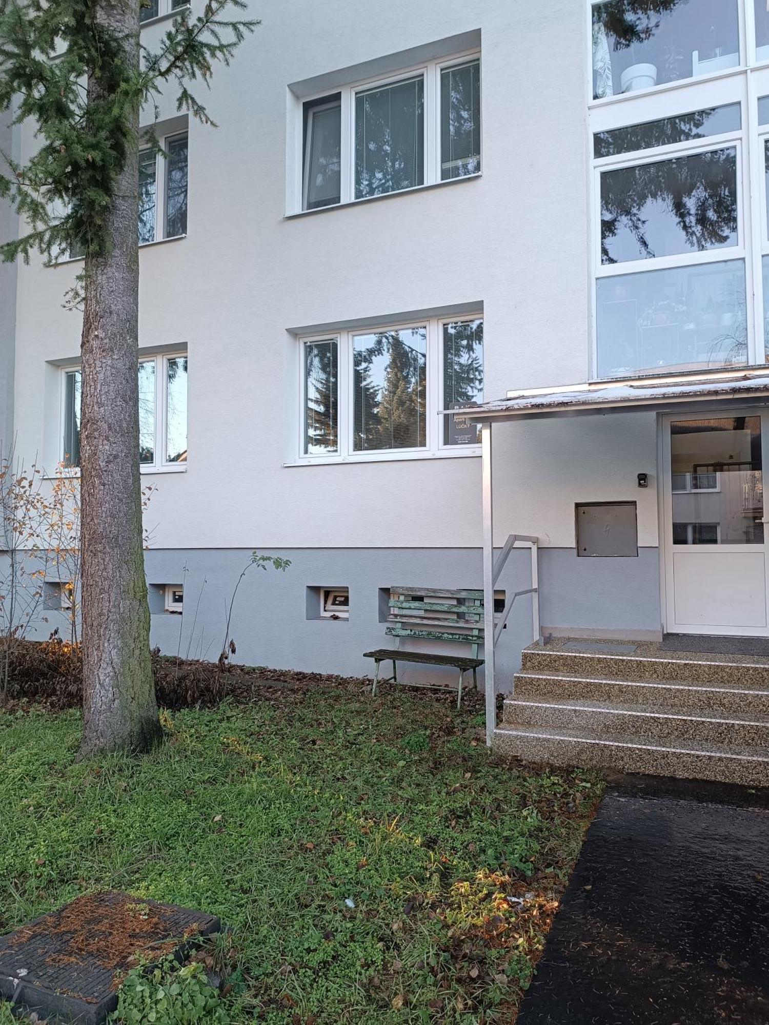 Apartman Lucky 波切尼斯 外观 照片