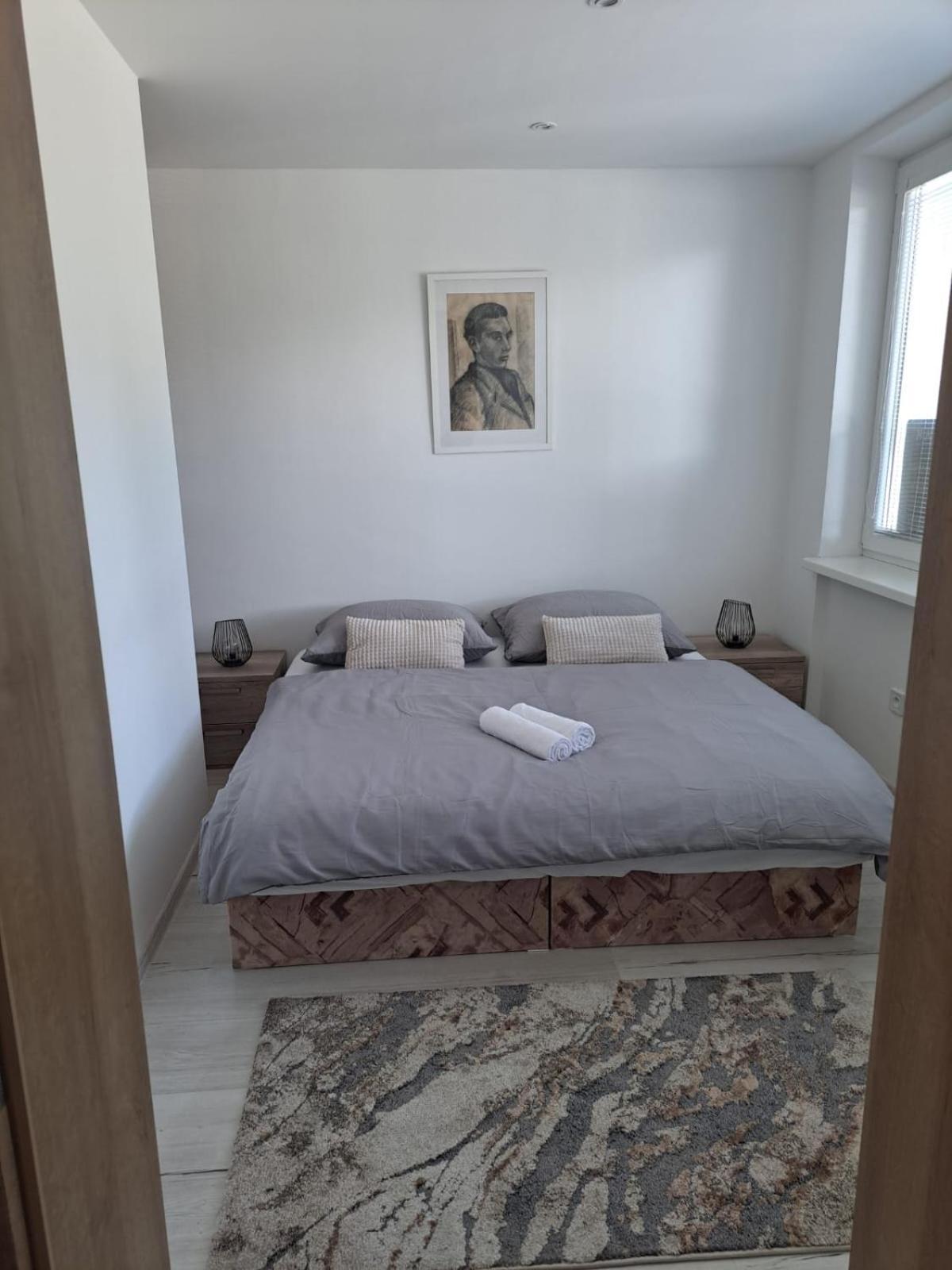 Apartman Lucky 波切尼斯 外观 照片